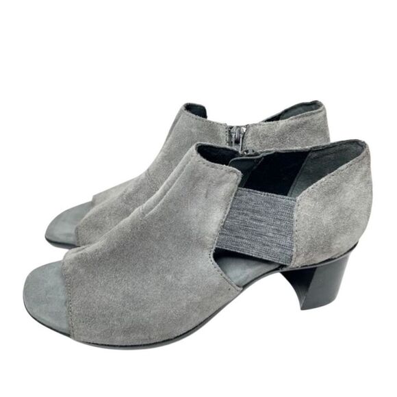 Munro Booties Size 6.5 Suede Sable Ash Gray Open Toe Block Heel - Picture 1 of 9